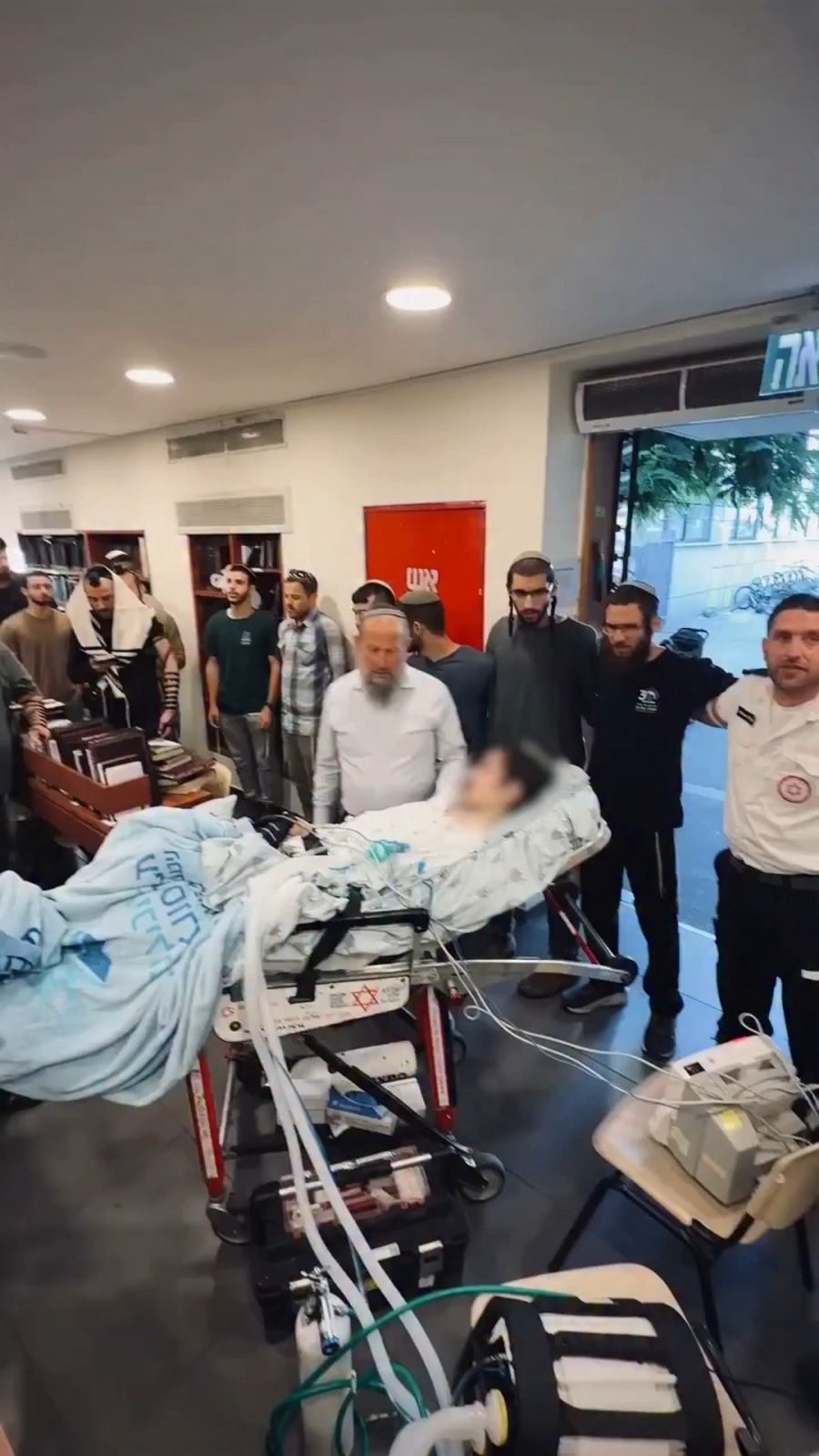 הסליחות המרגשות בישיבת מעלה אליהו
