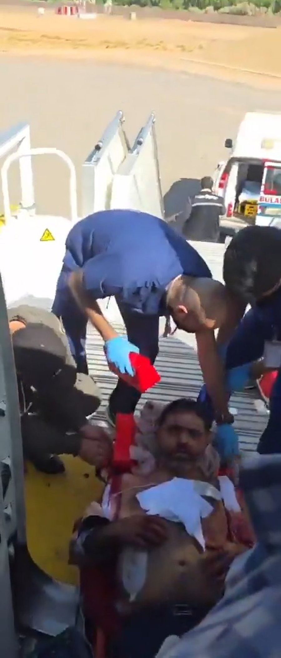 רגעים לאחר הנחיתה (זהירות, תמונות קשות)