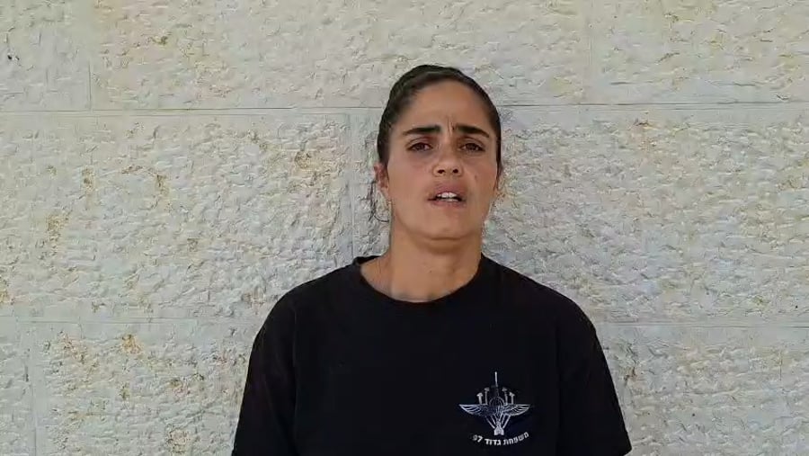 אשתו של פנחס רז