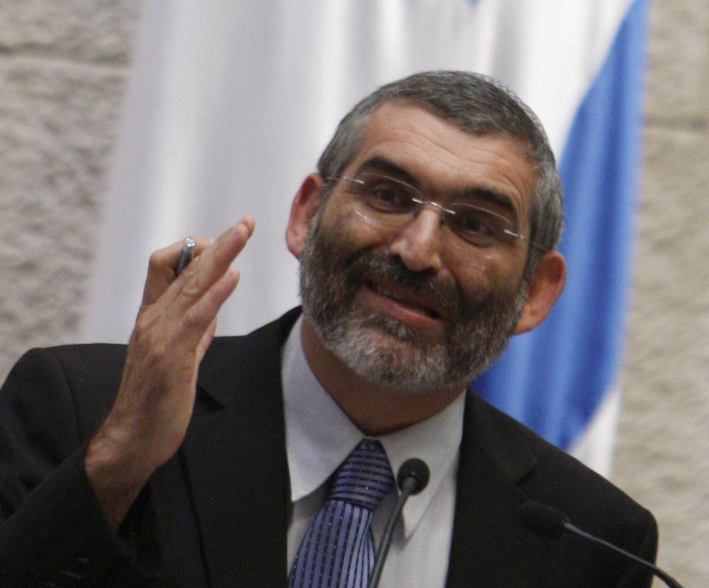 מיכאל בן ארי: המסקנה היחידה היא לכבוש מחדש את עזה