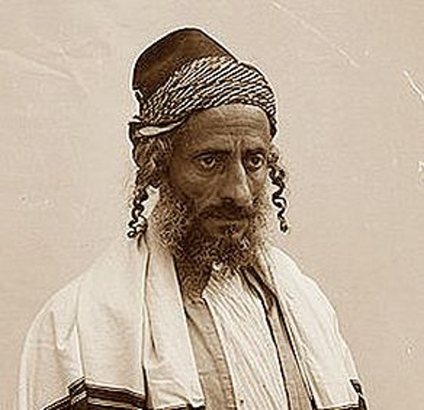 סרטון: האם יהיה שלום בין הבלאדים והשאמים?