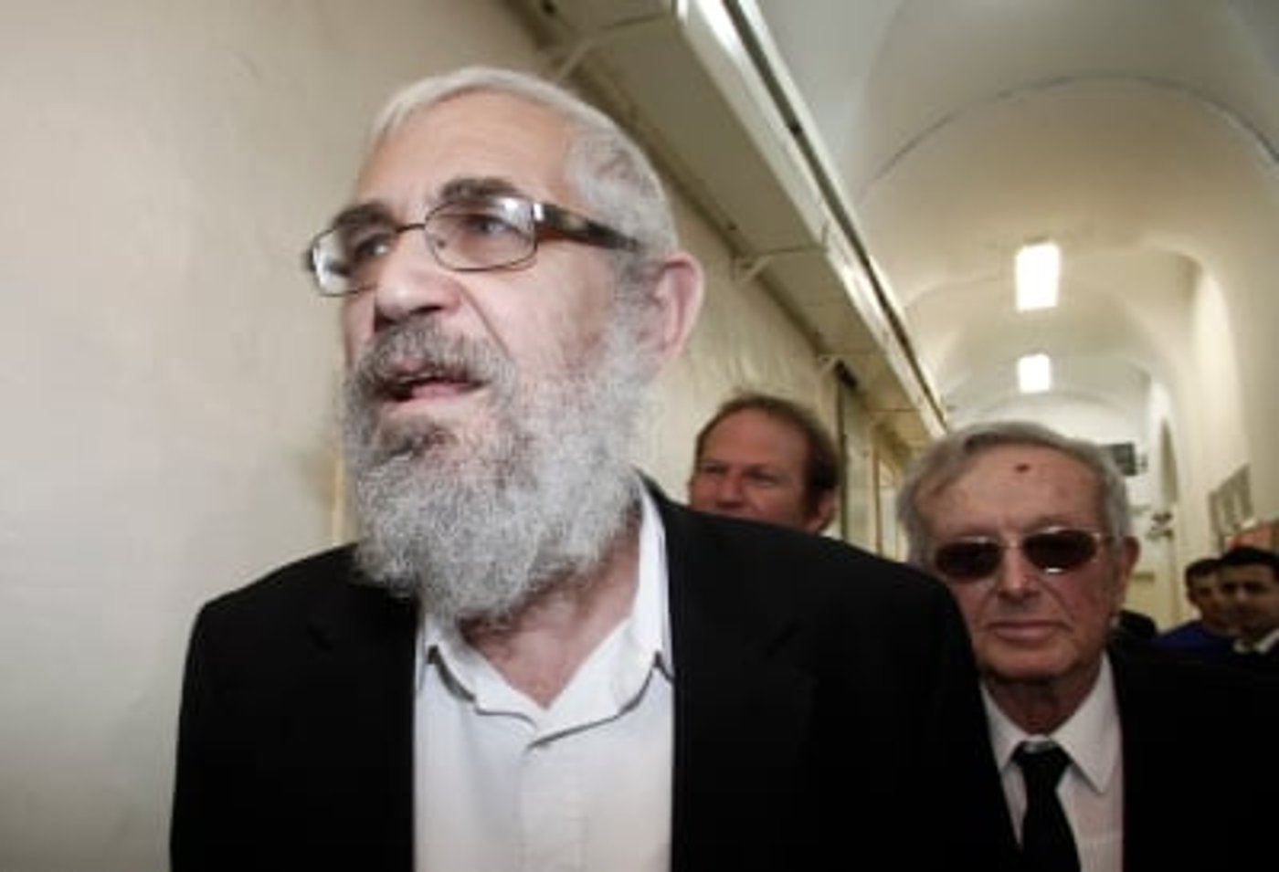 הפרקליטות איתרה חמישה עדים נוספים נגד הרב אלון