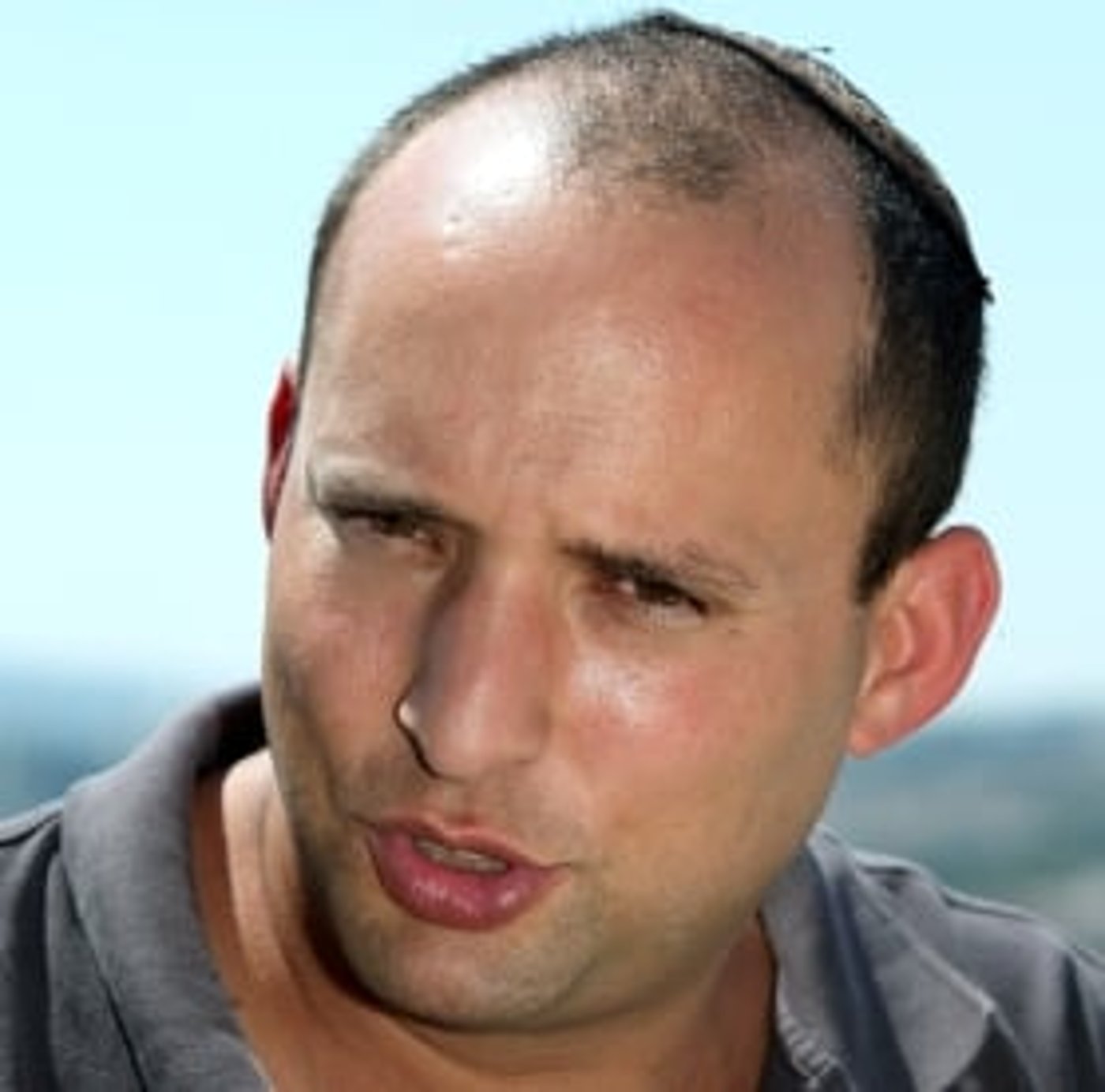 בנט במכתב תודה לתומכיו: פנינו להנהגת העם