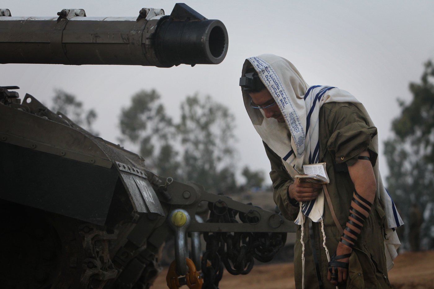 גולשי סרוגים אומרים תהלים להצלחת חיילינו