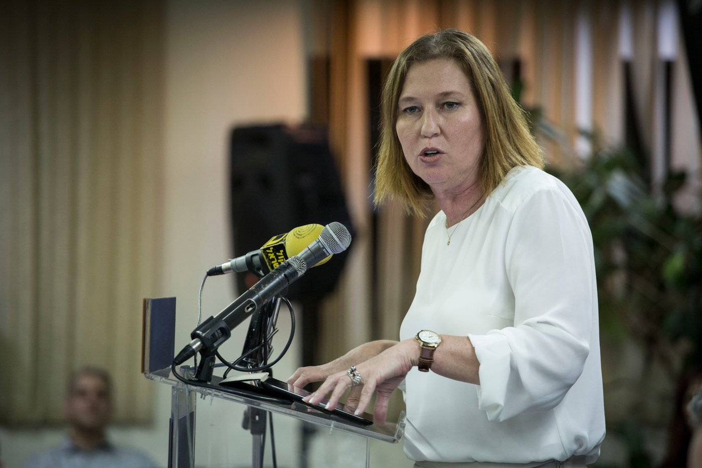 לבני הודיעה: מוותרת על הרוטציה עם הרצוג