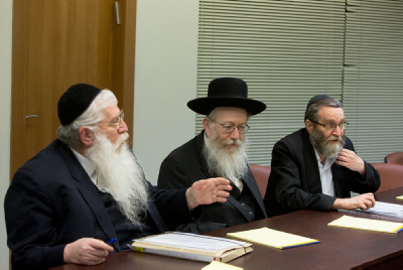 'יהדות התורה בכלל לא קרובה להכנס לקואליציה'