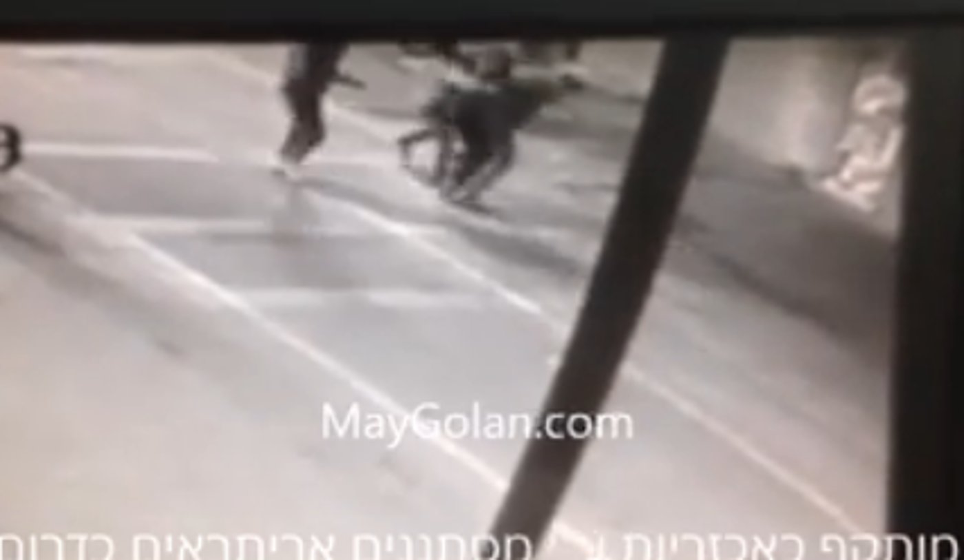צפו: חייל מותקף באכזריות ע"י מסתננים