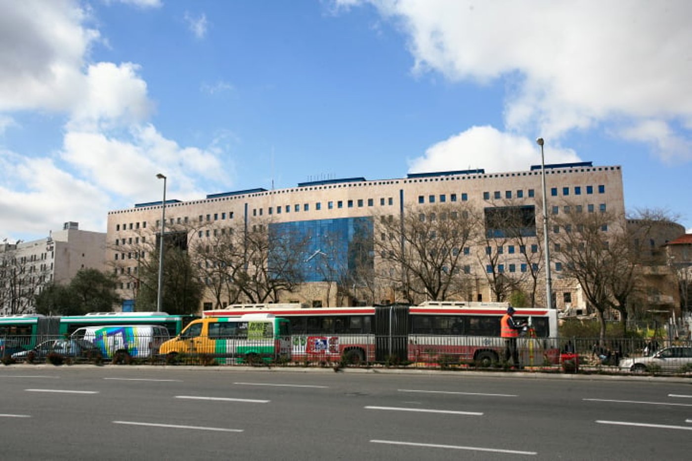 מגמת שיפור בריכוז מזהמי אוויר בתחנה המרכזית בי-ם