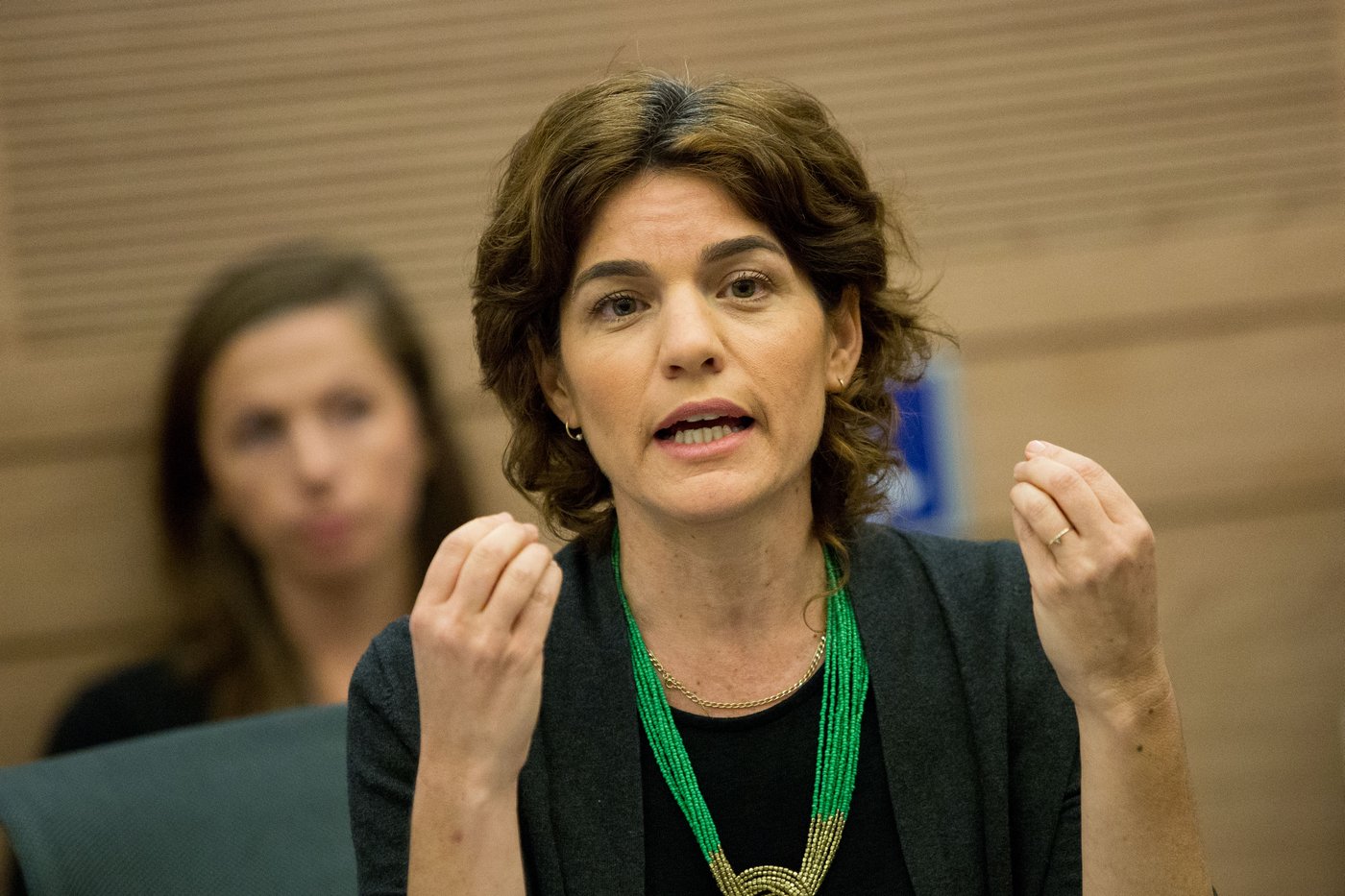 "יש חלקיקים שפוגעים נשימתית, לא לשוב לבתים"