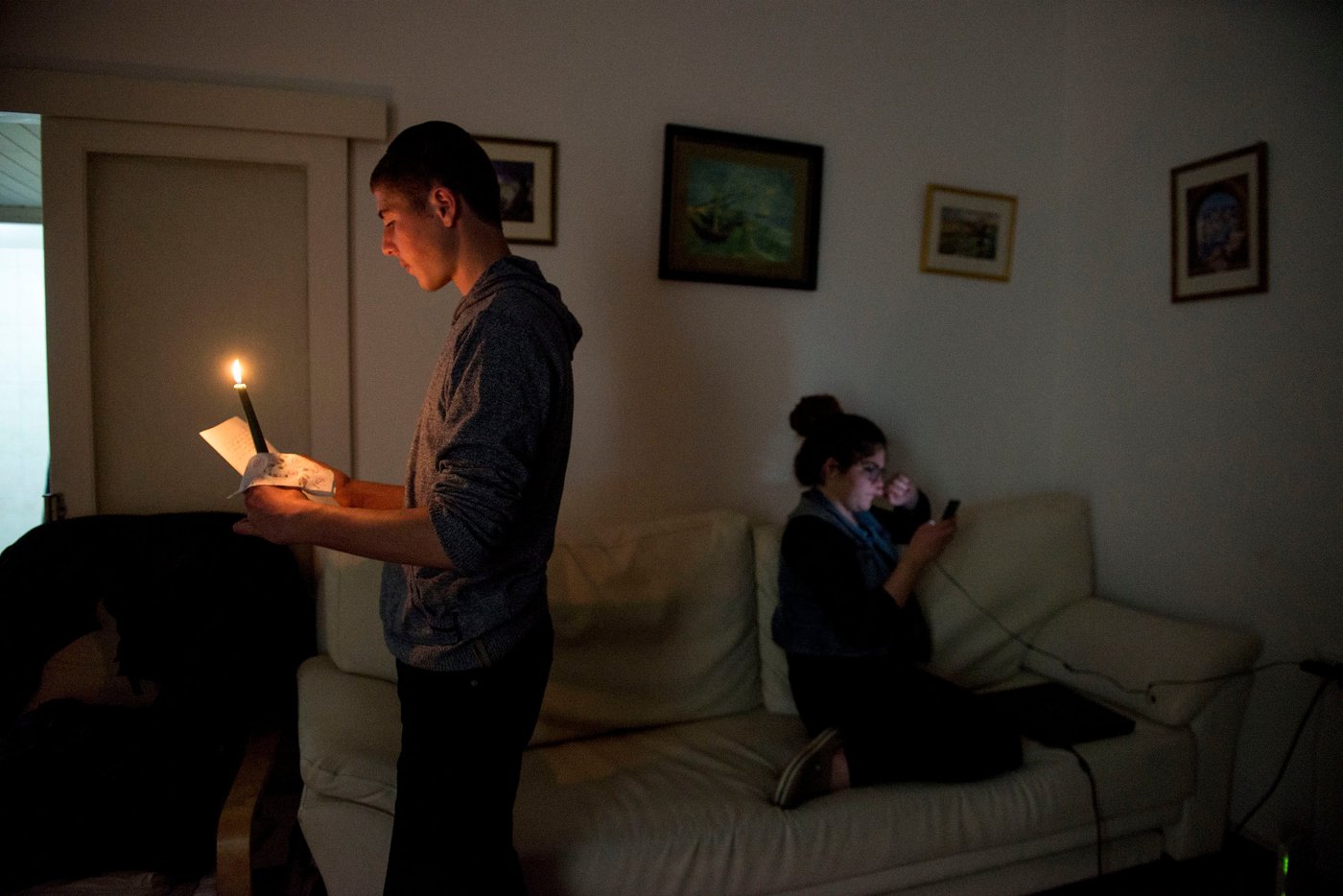 הלכות בדיקת חמץ, ביעור חמץ וערב פסח