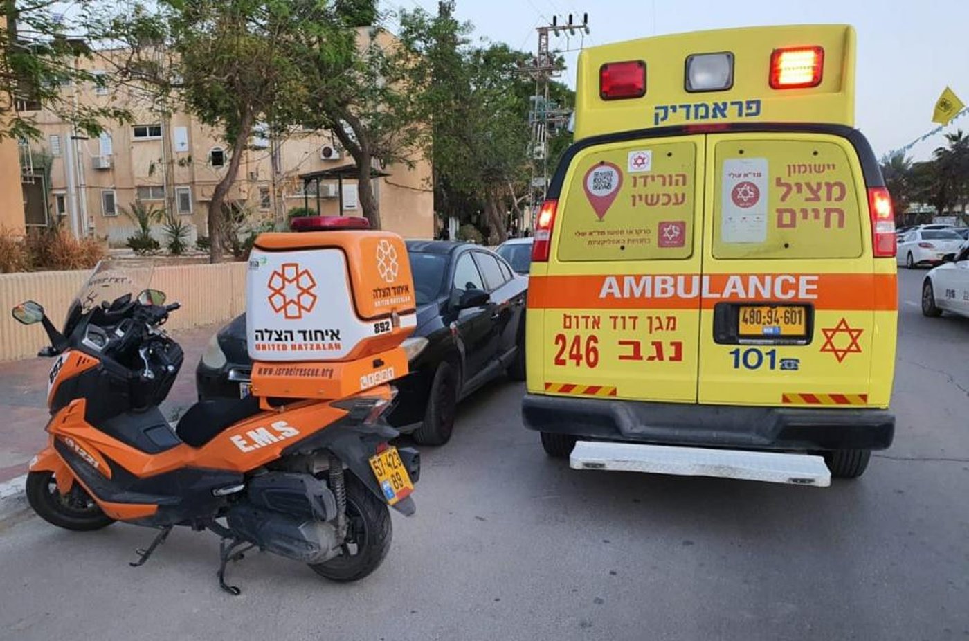 מורדם ומונשם: צעיר נפצע קשה ממכת חום