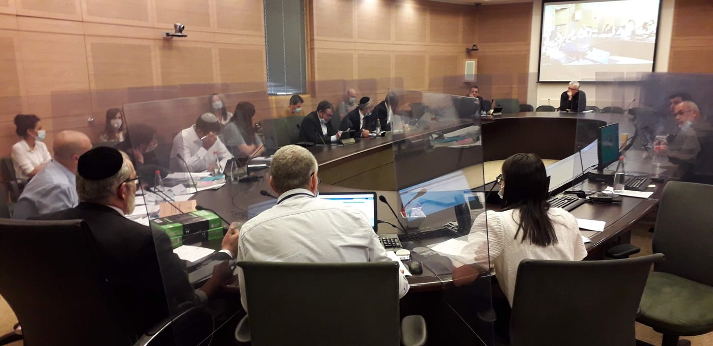 החוק הנורבגי אושר בוועדה, ההצבעה רק בשבוע הבא