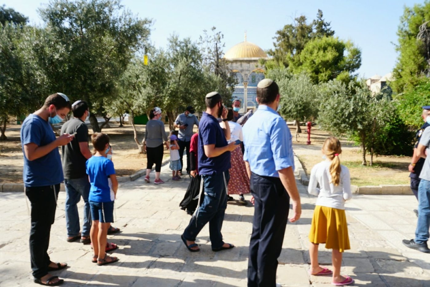 ערבים זרקו אבנים על יהודים שעלו להר הבית