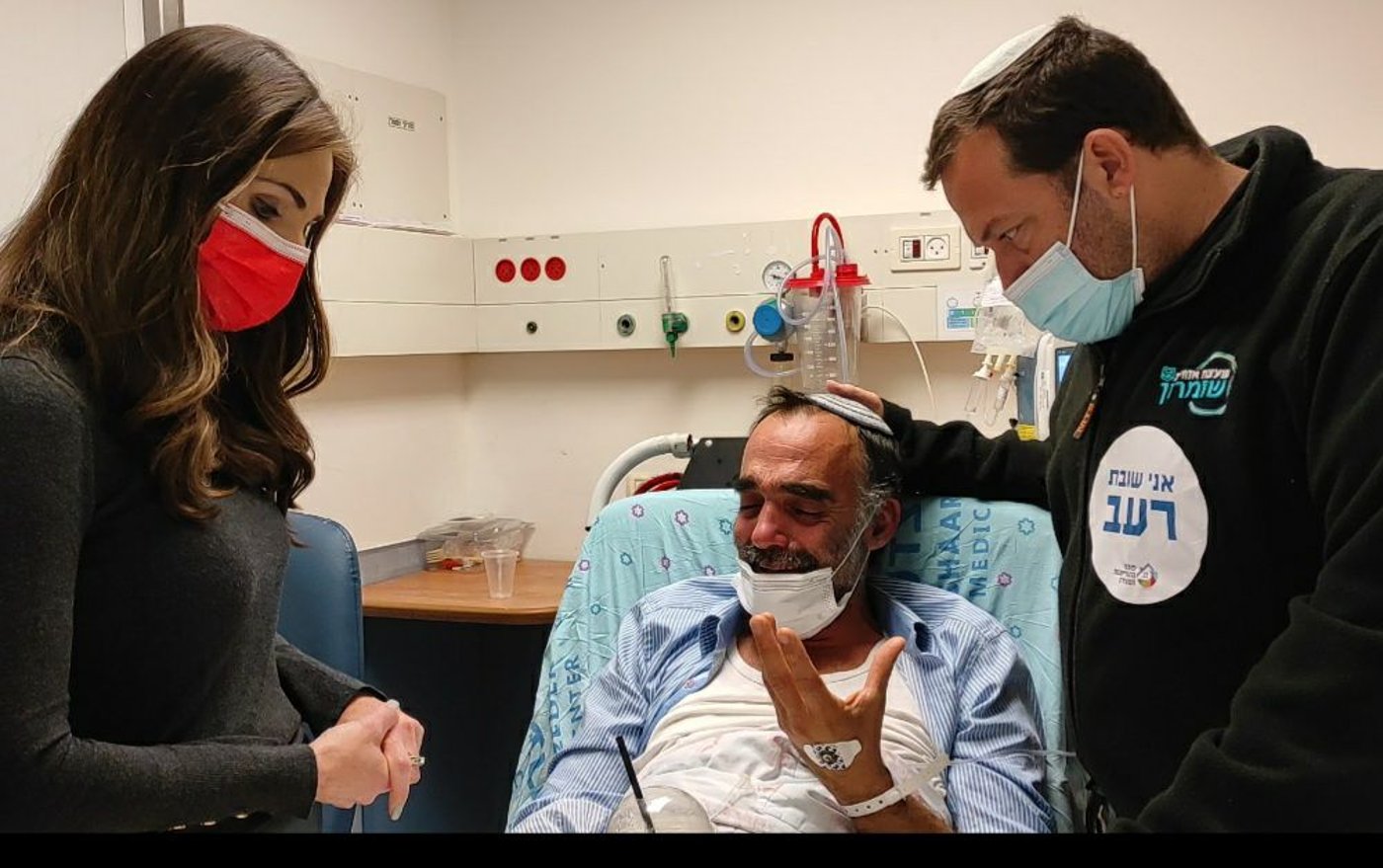 קורע לב: איתי זר בדמעות דורש חשמל ומים לישובים