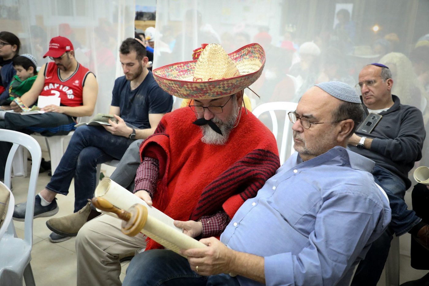 פורים משולש: הלכות פורים תשפ"א לפי מנהג כל העדות