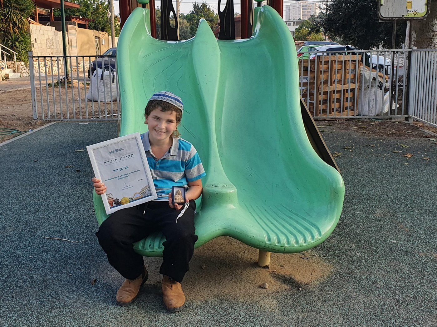 ילד סרוג מצא פסלון ייחודי מתקופת המקרא