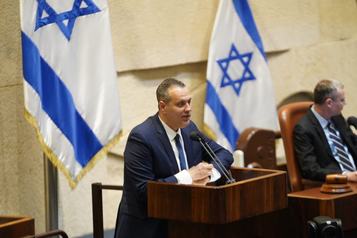 מיקי זוהר