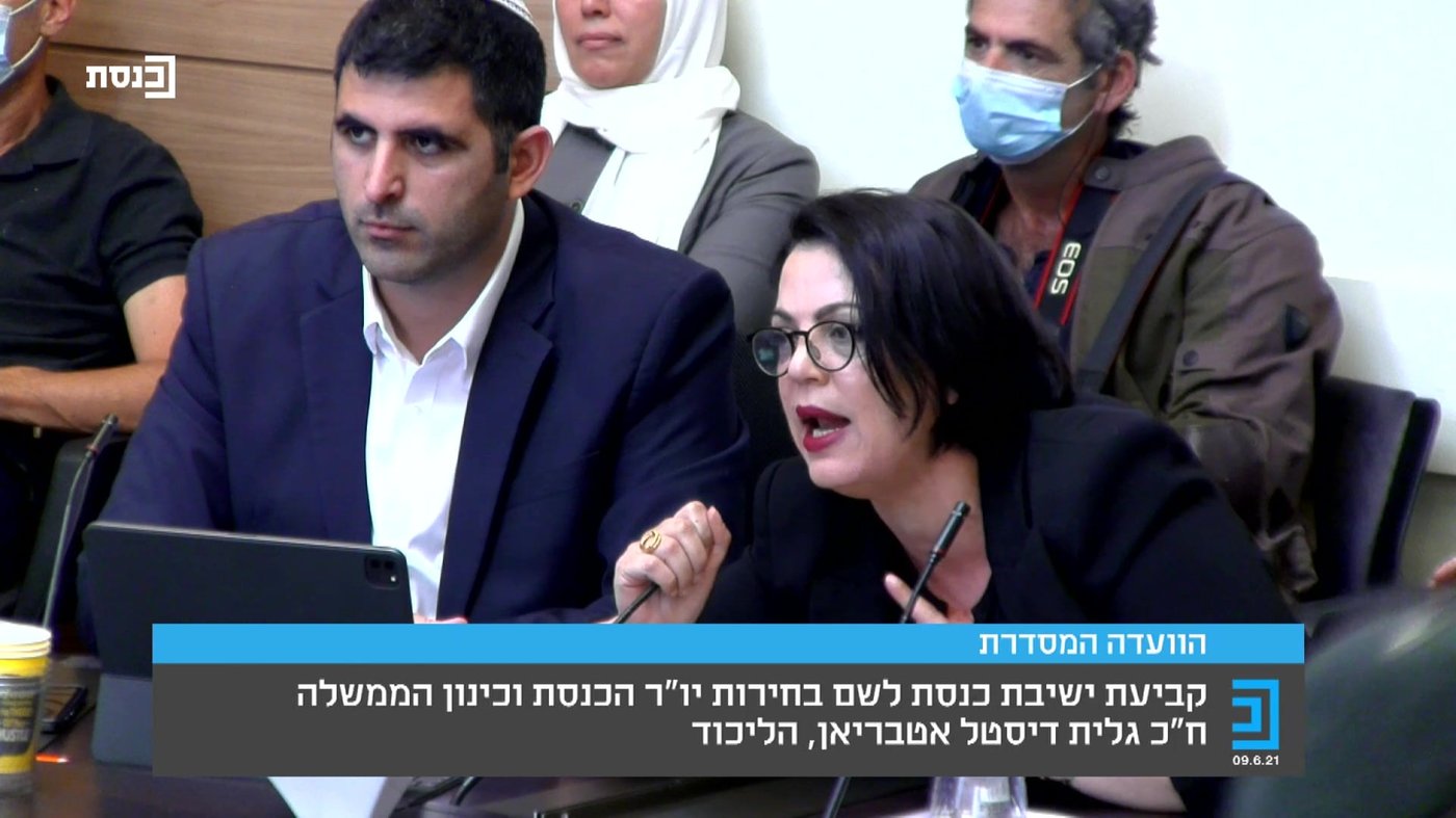גלית דיסטל: "סער ובנט כמו טפילים על אורגניזם"