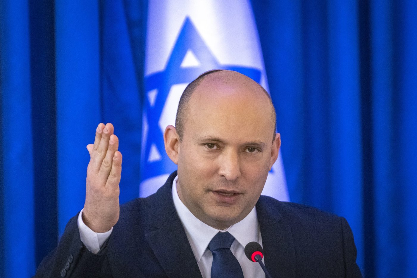 בנט: "מבקש להודות לשר אלקין 'האיש והשקית'"
