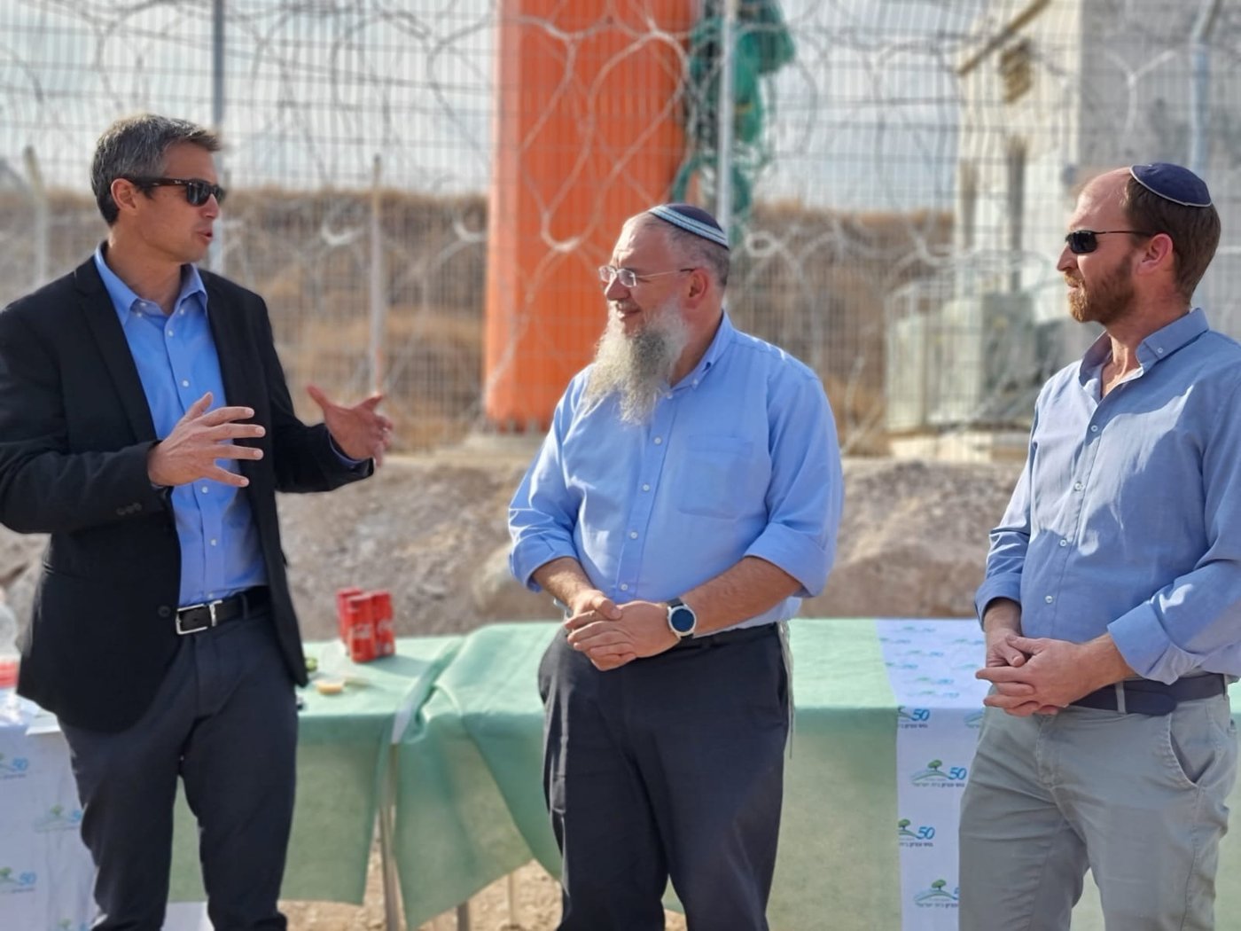 הנדל: "שדמי ניסה לפורר את החברה שלנו מבפנים"