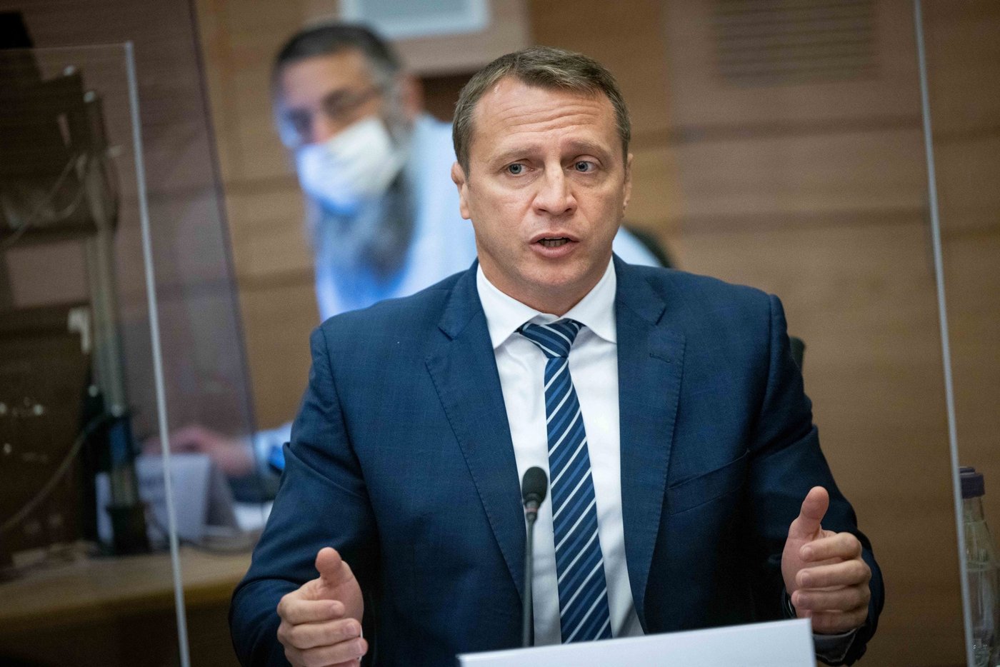 מהכנסת למסך: שר התיירות לשעבר בריאליטי חדש