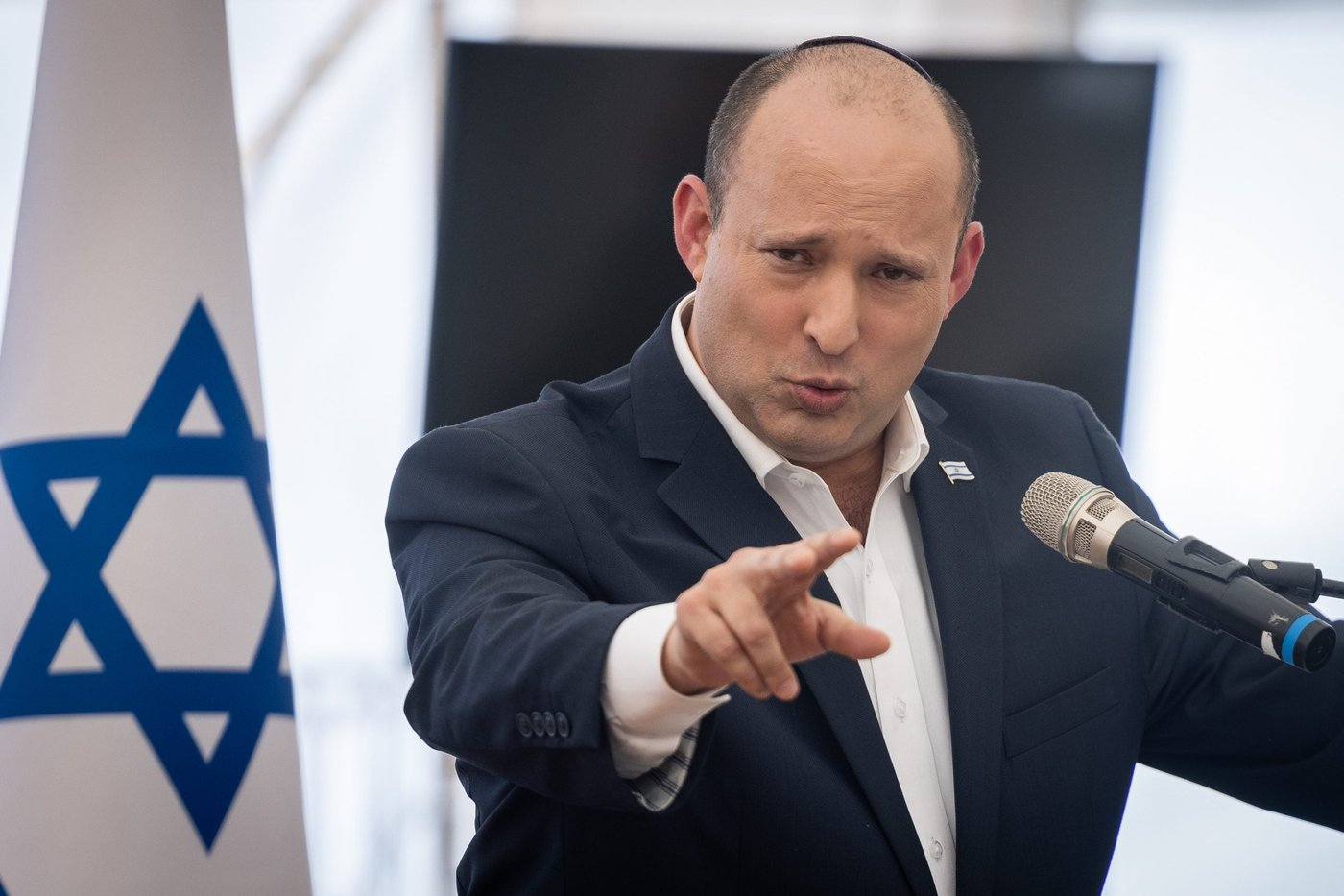 שעה לפני: התשובות שבנט יענה בראיונות בטלוויזיה