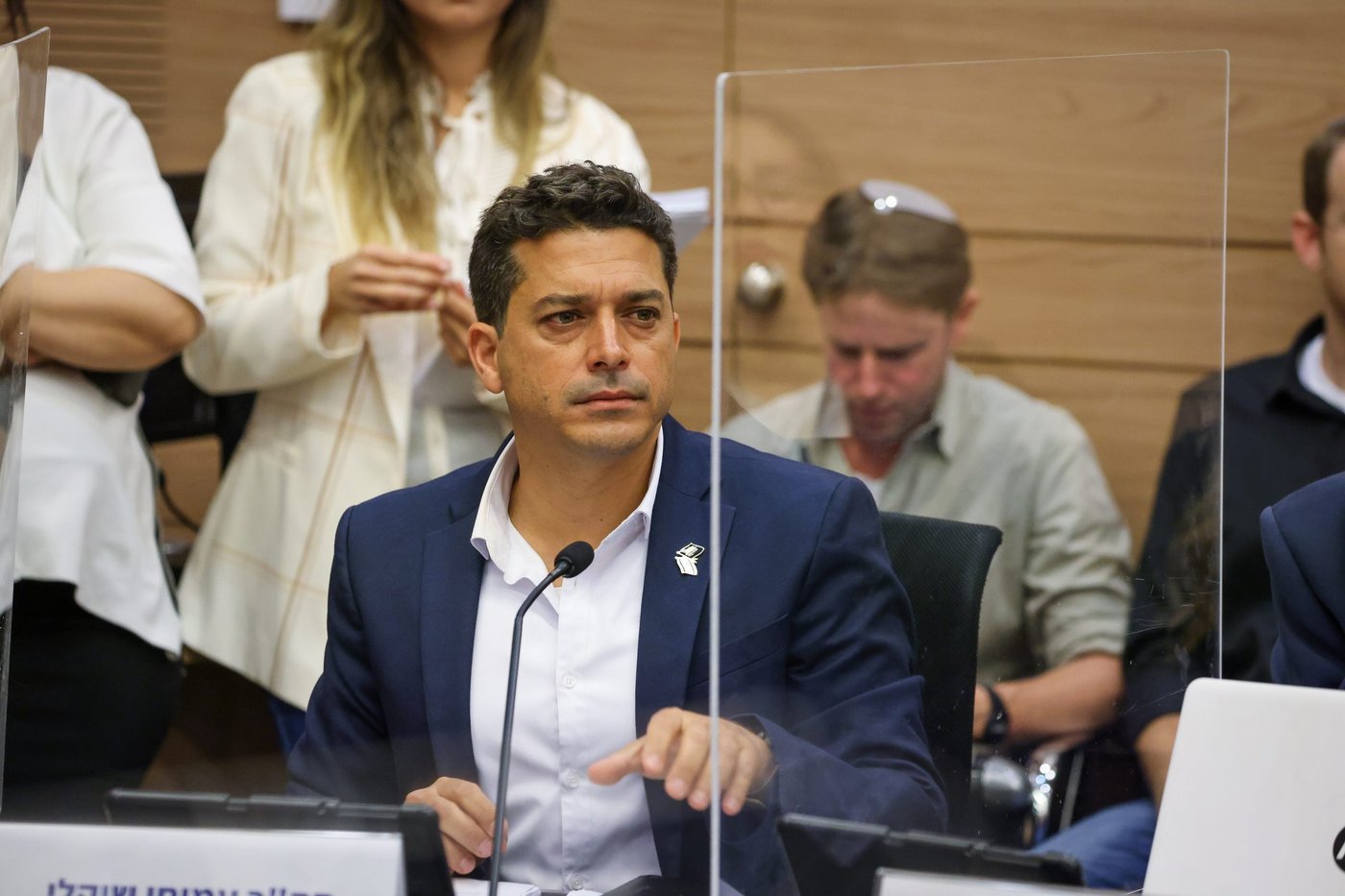 שיקלי יעתור מחר למחוזי נגד ההכרזה עליו כפורש