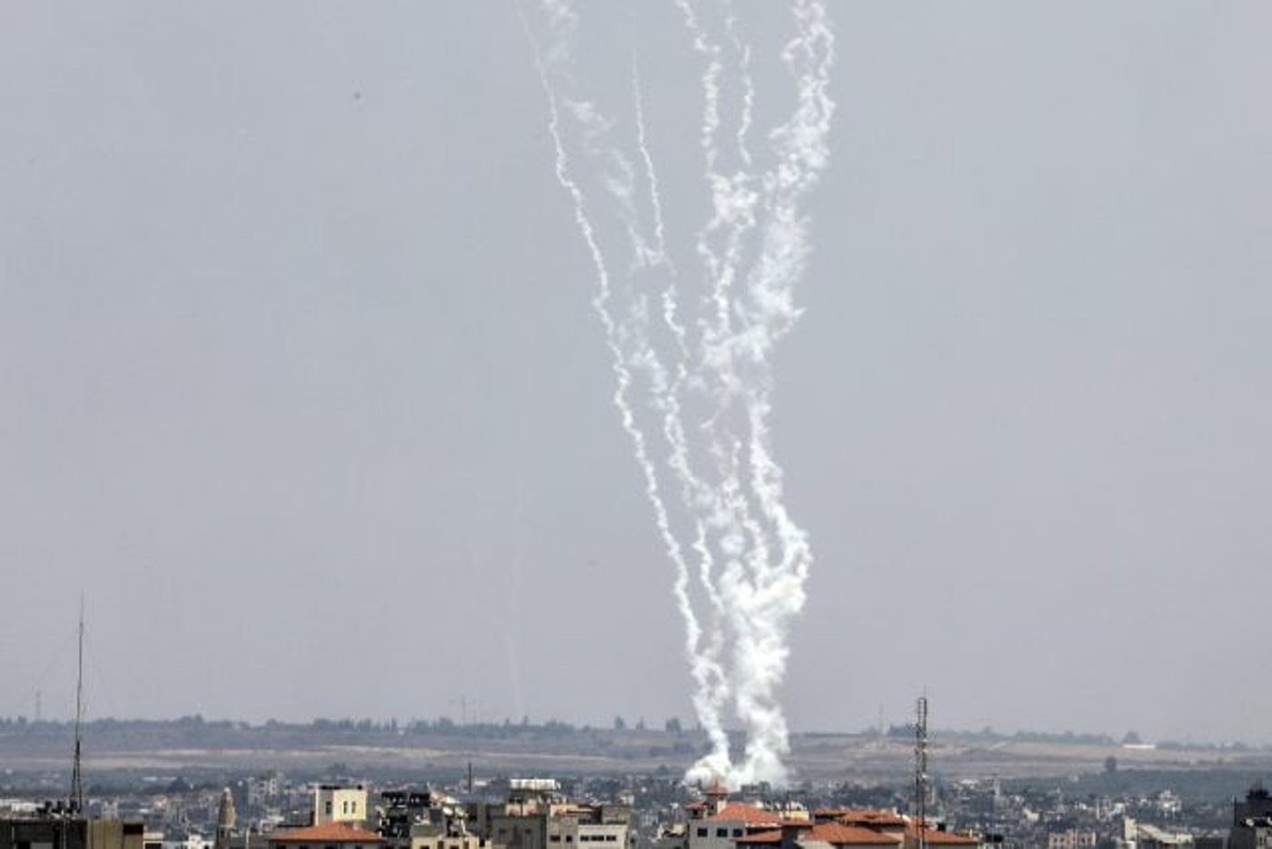 שיגורים מעזה (Photo by Attia Muhammed/Flash90)