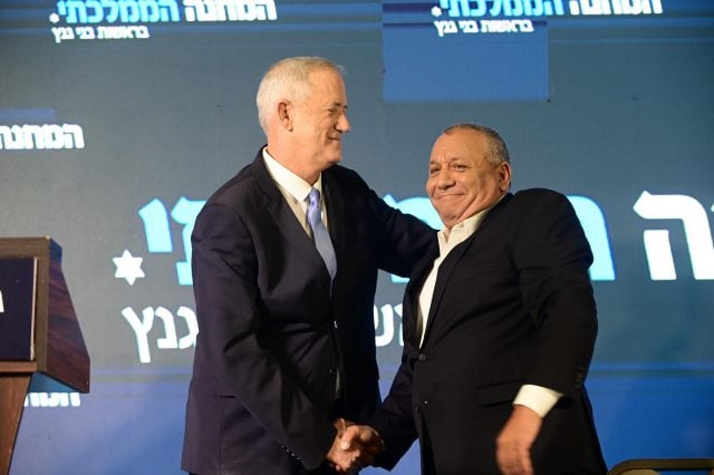 הרמטכ"ל לשעבר גדי איזנקוט מצטרף למפלגתם של בני גנץ וגדעון סער לקראת בחירות 2022