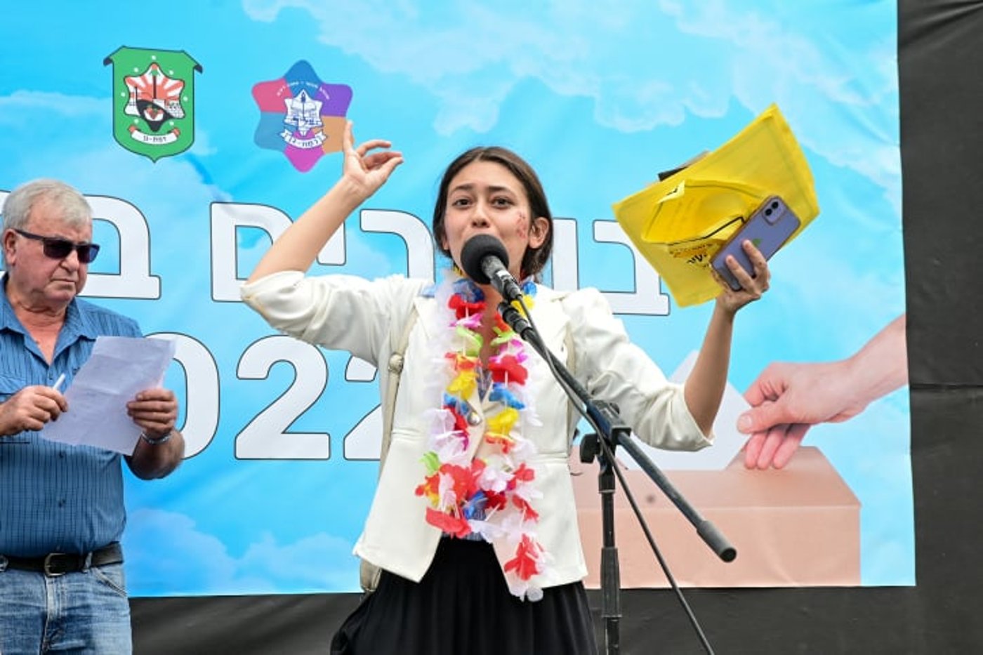 הדר מוכתר מגיבה לעמית סגל ומגלה למה לא התגייסה
