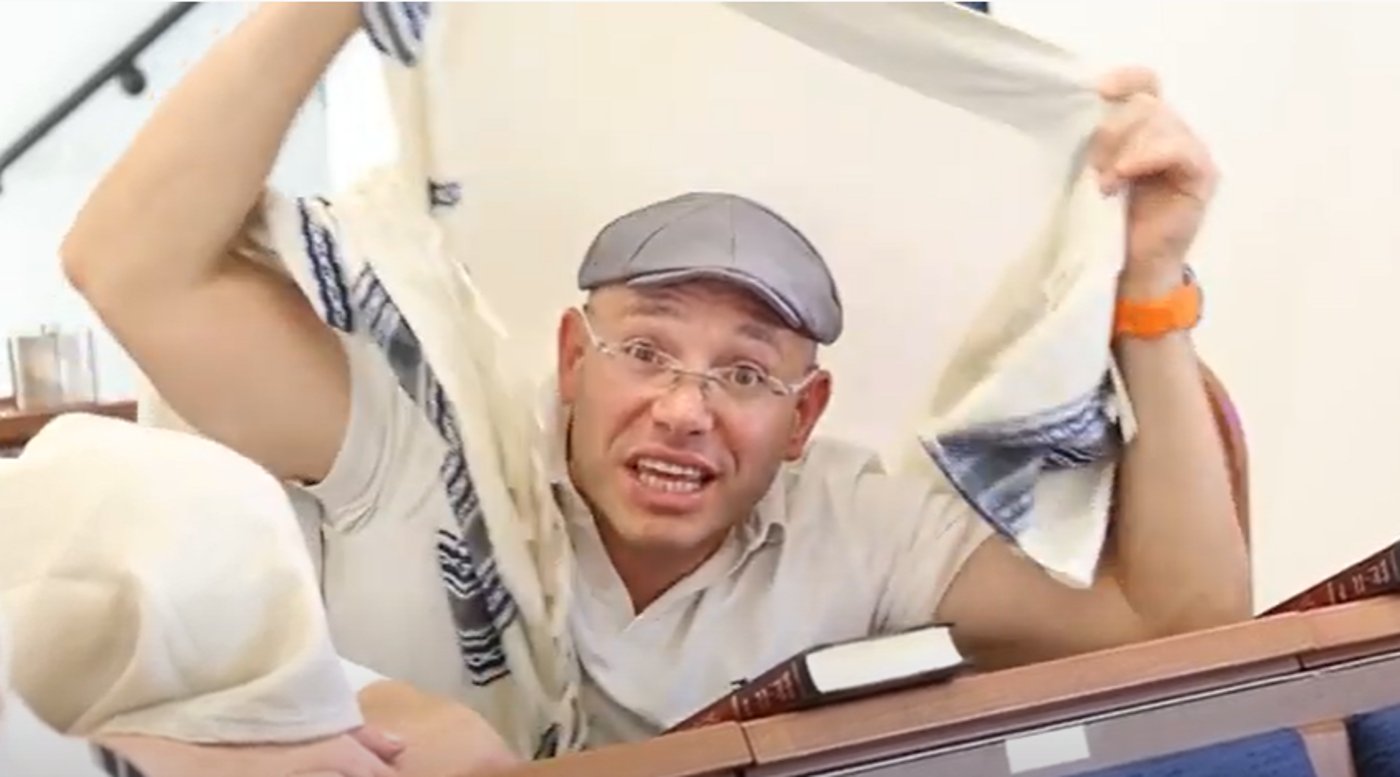 ענק: הגרסה הדתית לשיר 'סתלבט בקיבוץ'
