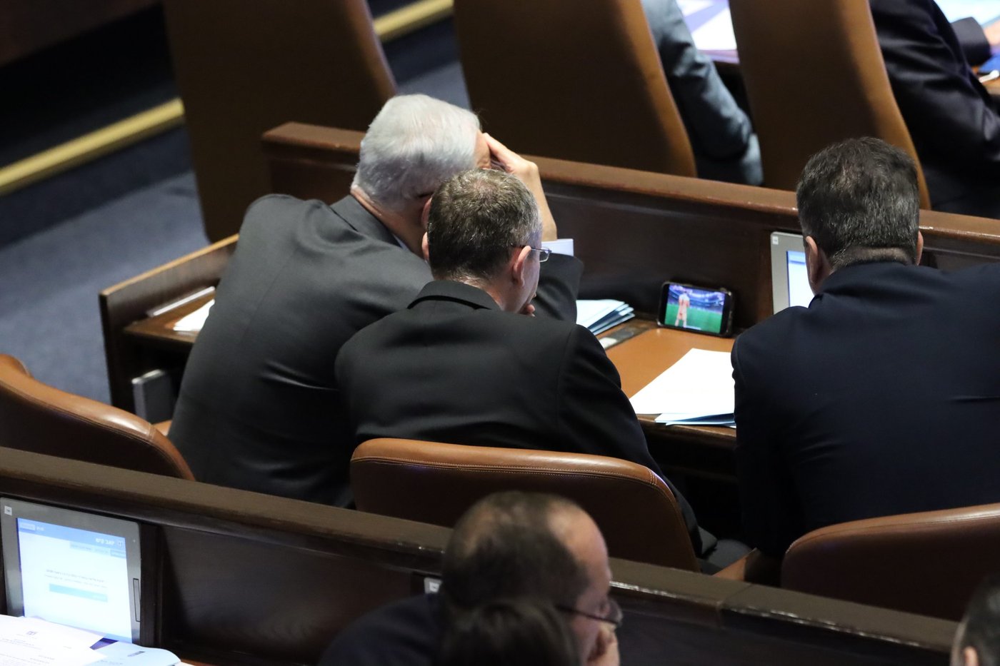 גלריה: הח"כים צופים במונדיאל במליאת הכנסת