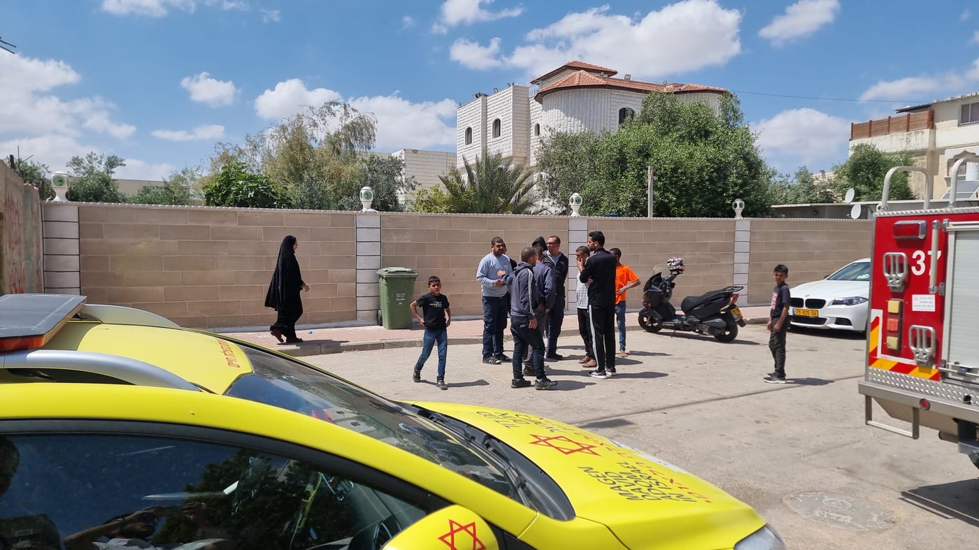 שריפה בתל שבע: שלושה ילדים פונו במצב אנוש