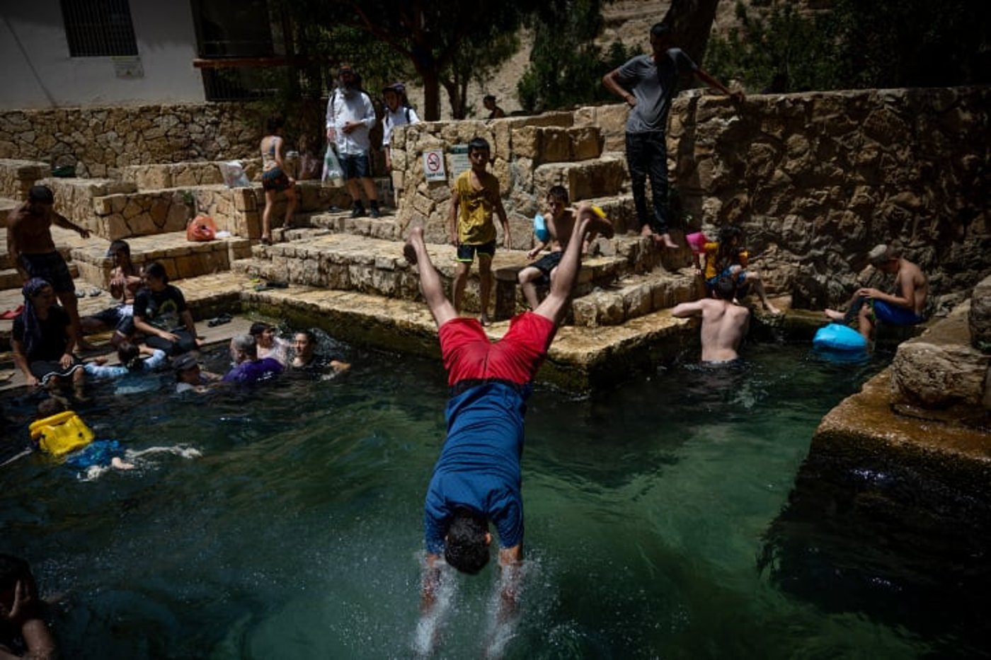 לא תוכל לספר לחבר'ה שקפצת ראש, אבל תוכל לספר שברחת בזמן