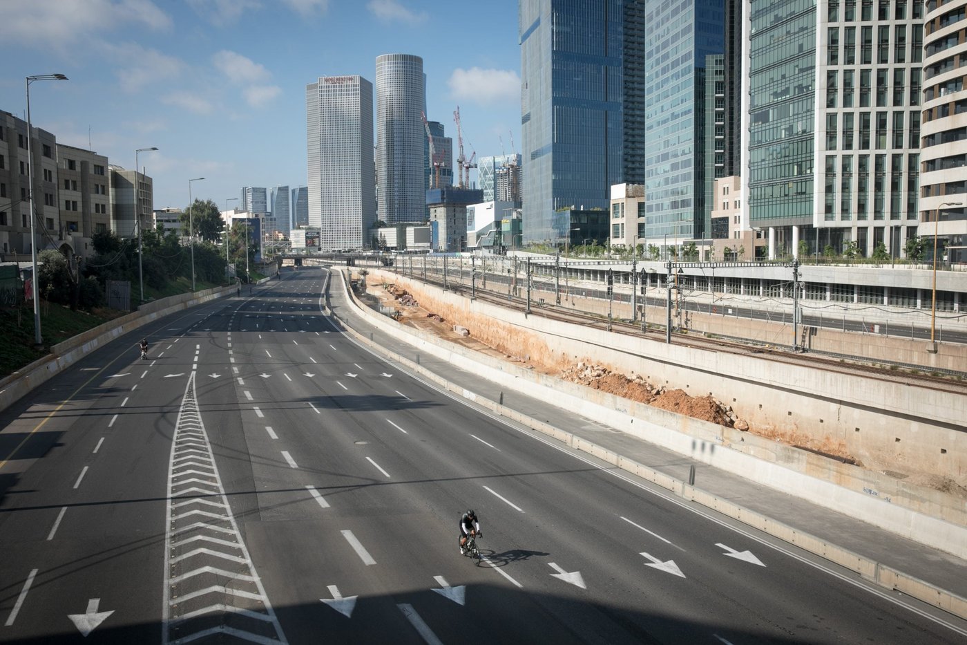נהגים שימו לב: שינויים בהסדרי התנועה בנתיבי איילון