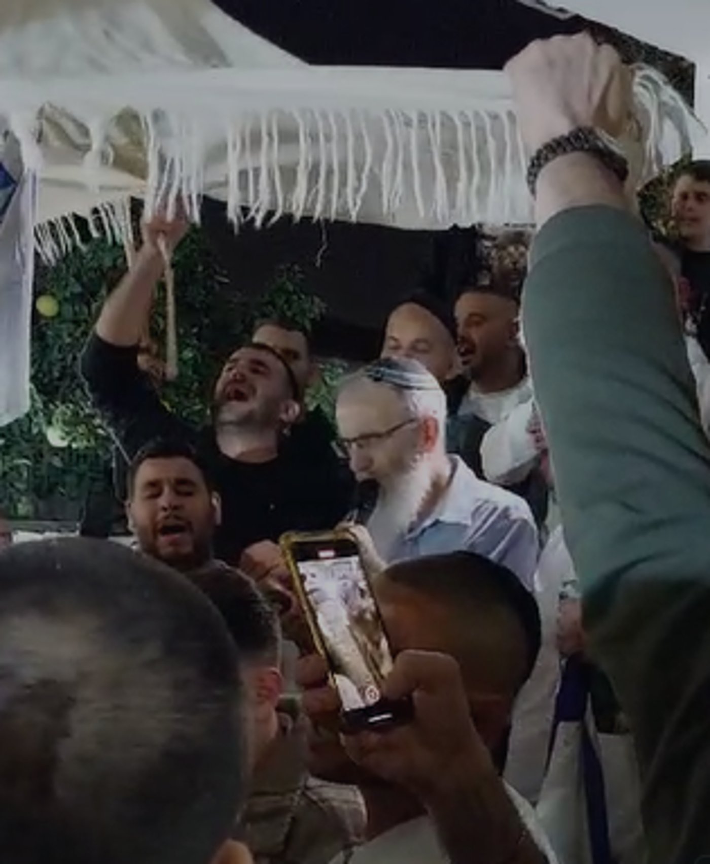 מייחלים לשובה: בשוהם קיימו תפילה עבור מייה שם