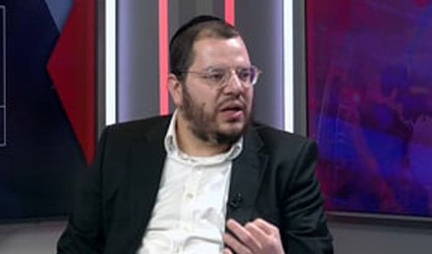 העיתונאי החרדי: מרכין ראש בפני הציבור הציוני-דתי