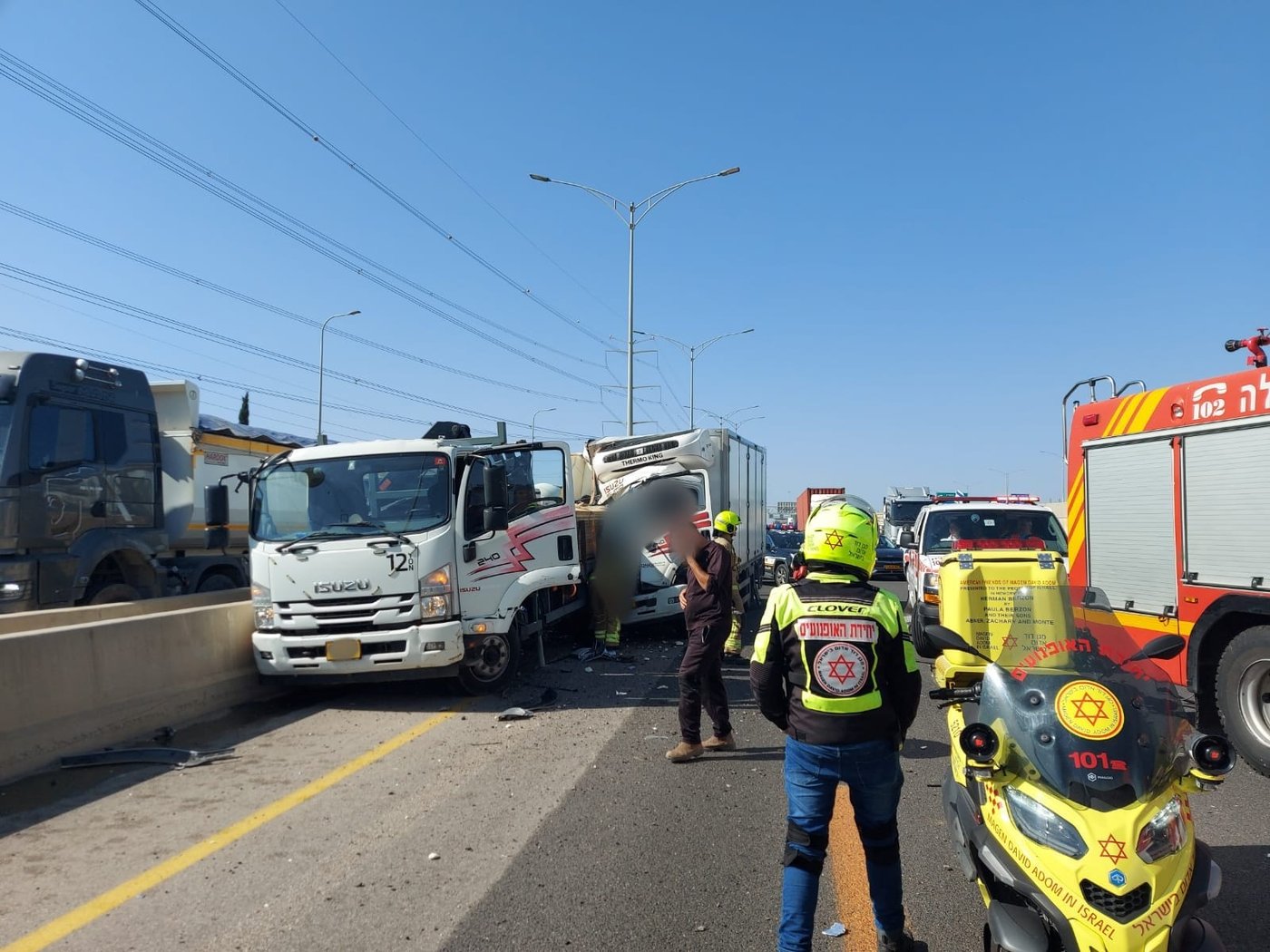 כבישים אדומים: הרוג ופצוע קשה בתאונת דרכים במחלף ראשונים