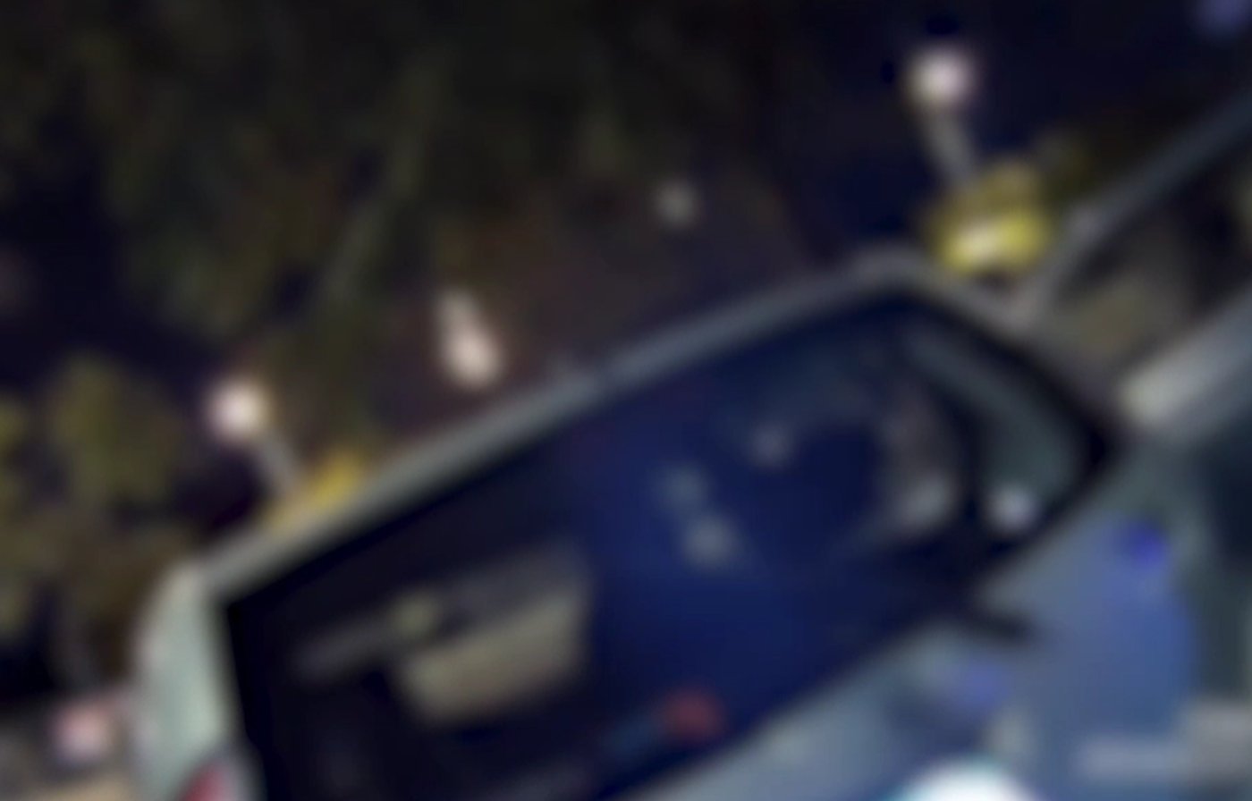 קיבל דו"ח וחבט בפניה של הפקחית. צפו בתיעוד