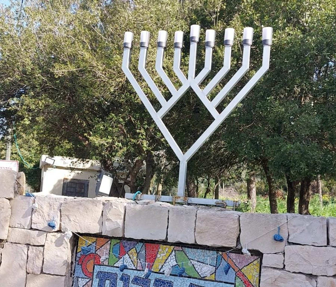 מעשה בחב"דניק ששכח להזיז את החנוכייה