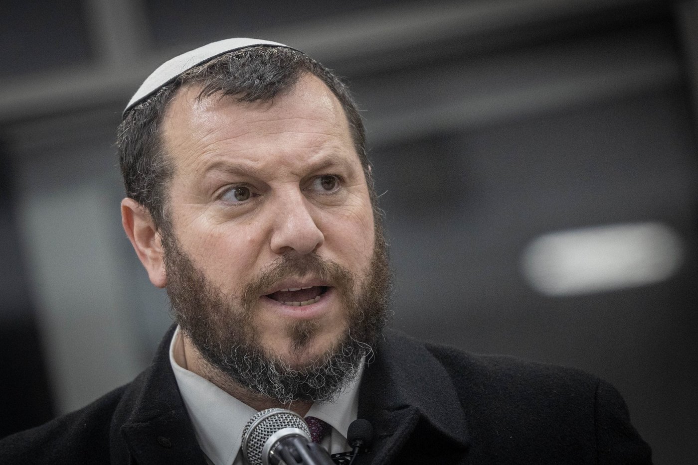 עמיחי אליהו |