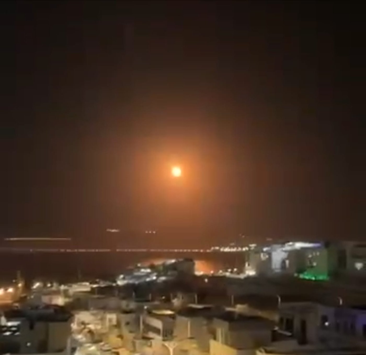 צפו: יירוט מעל אילת, דיווחים על פיצוץ עוצמתי