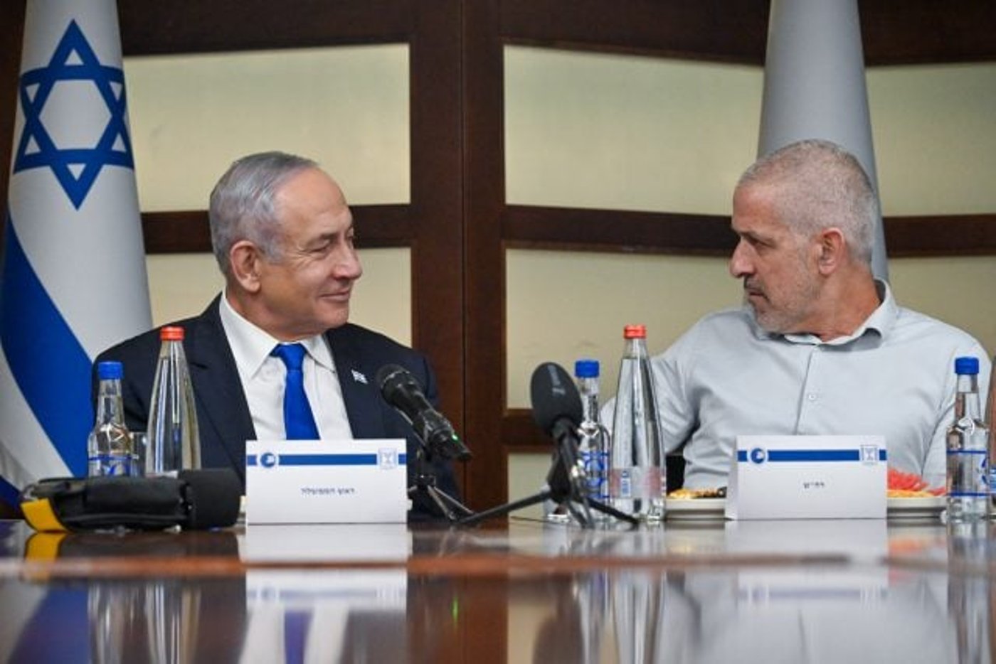 נתניהו ורונן בר