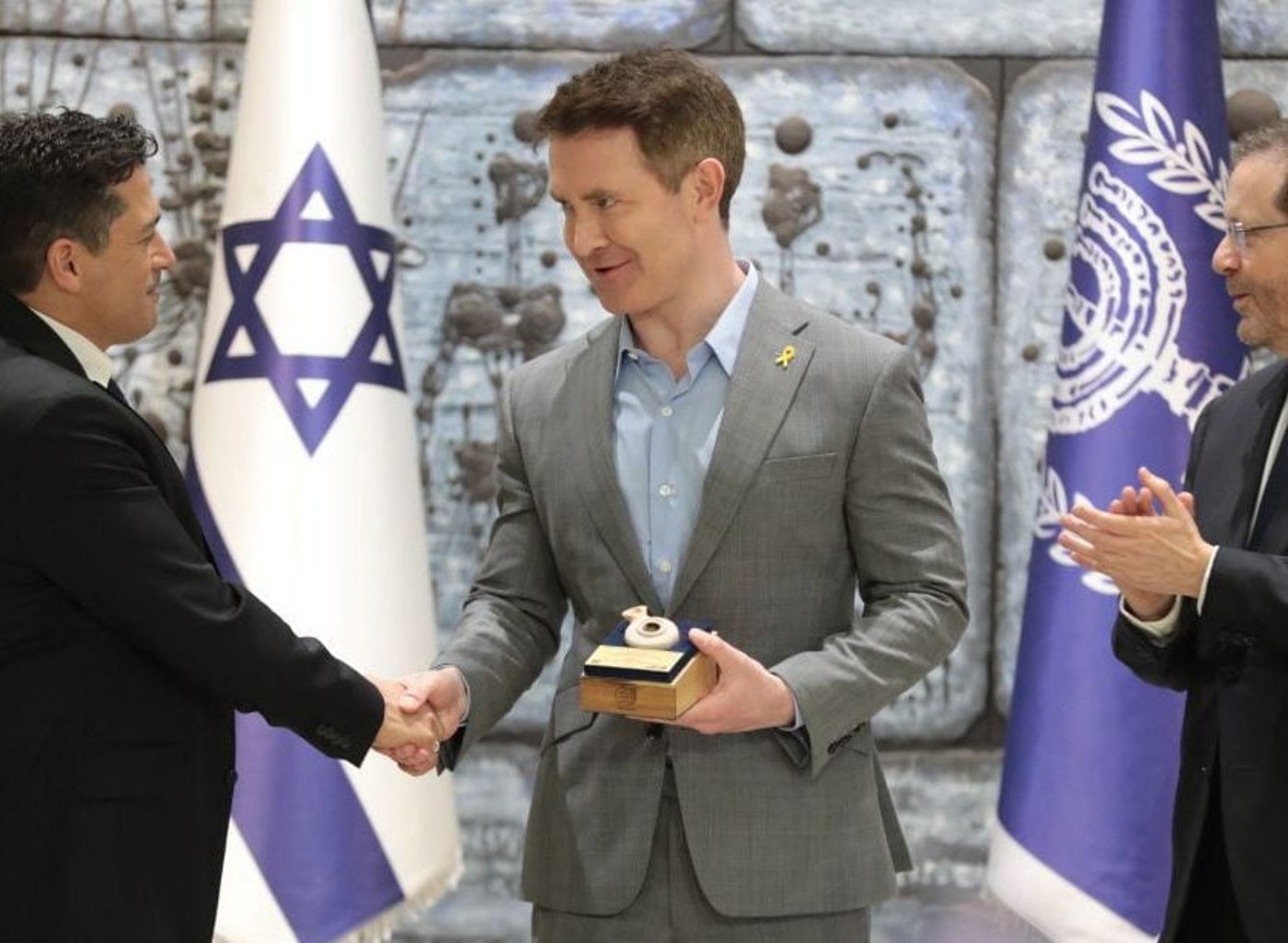 לוחם למען ישראל: מי אתה דאגלס מארי?