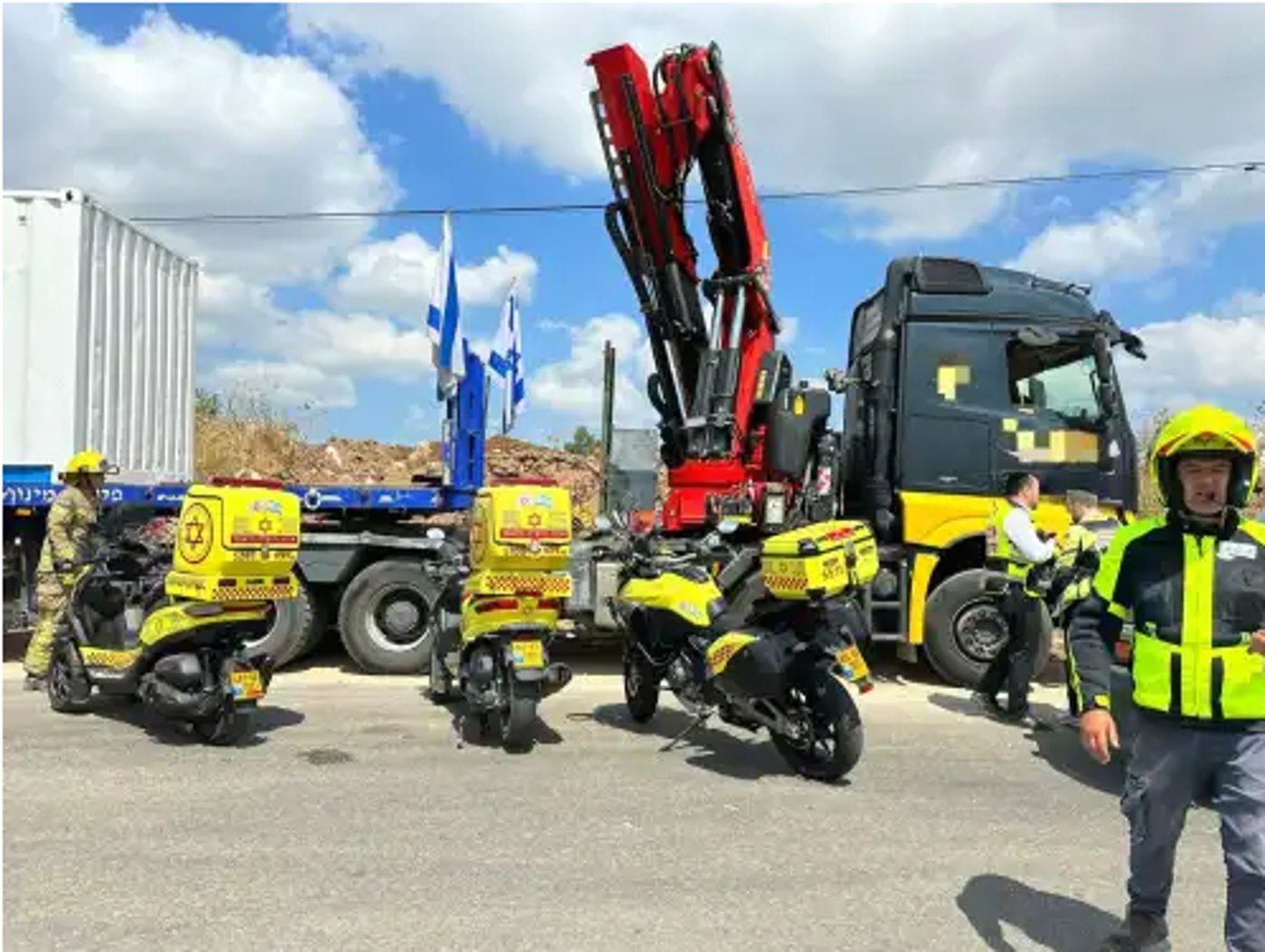 תאונת עבודה קטלנית: פועל נהרג מפגיעת חפץ כבד בלוד