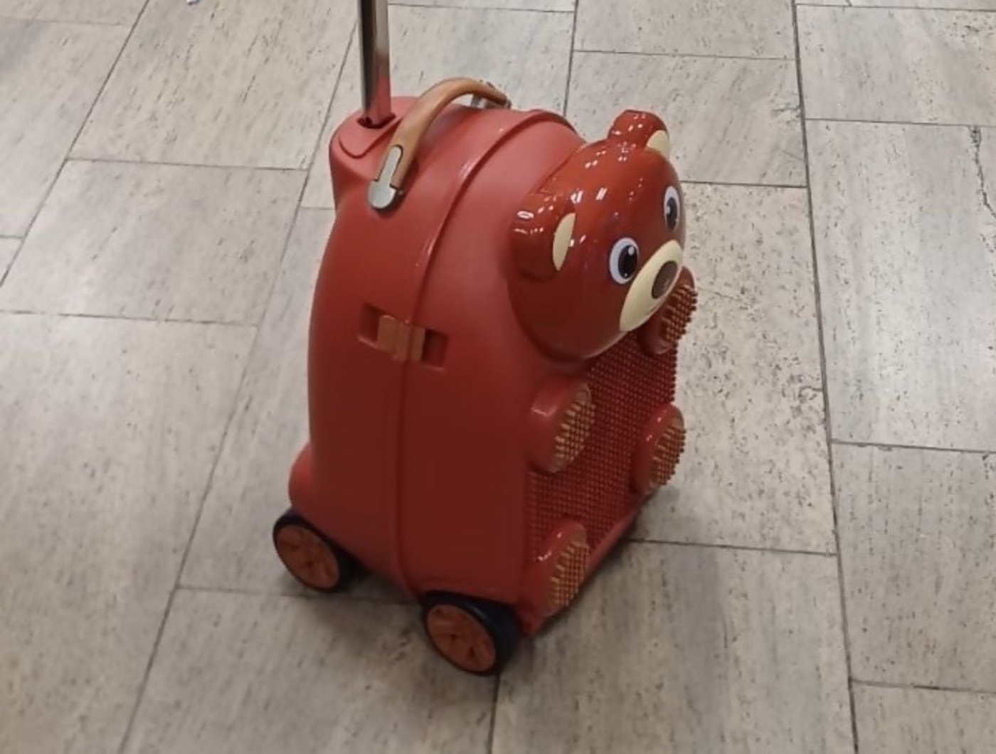 בתוך מזוודה של דובי: הבריח זהב בשווי של חצי מיליון ש"ח
