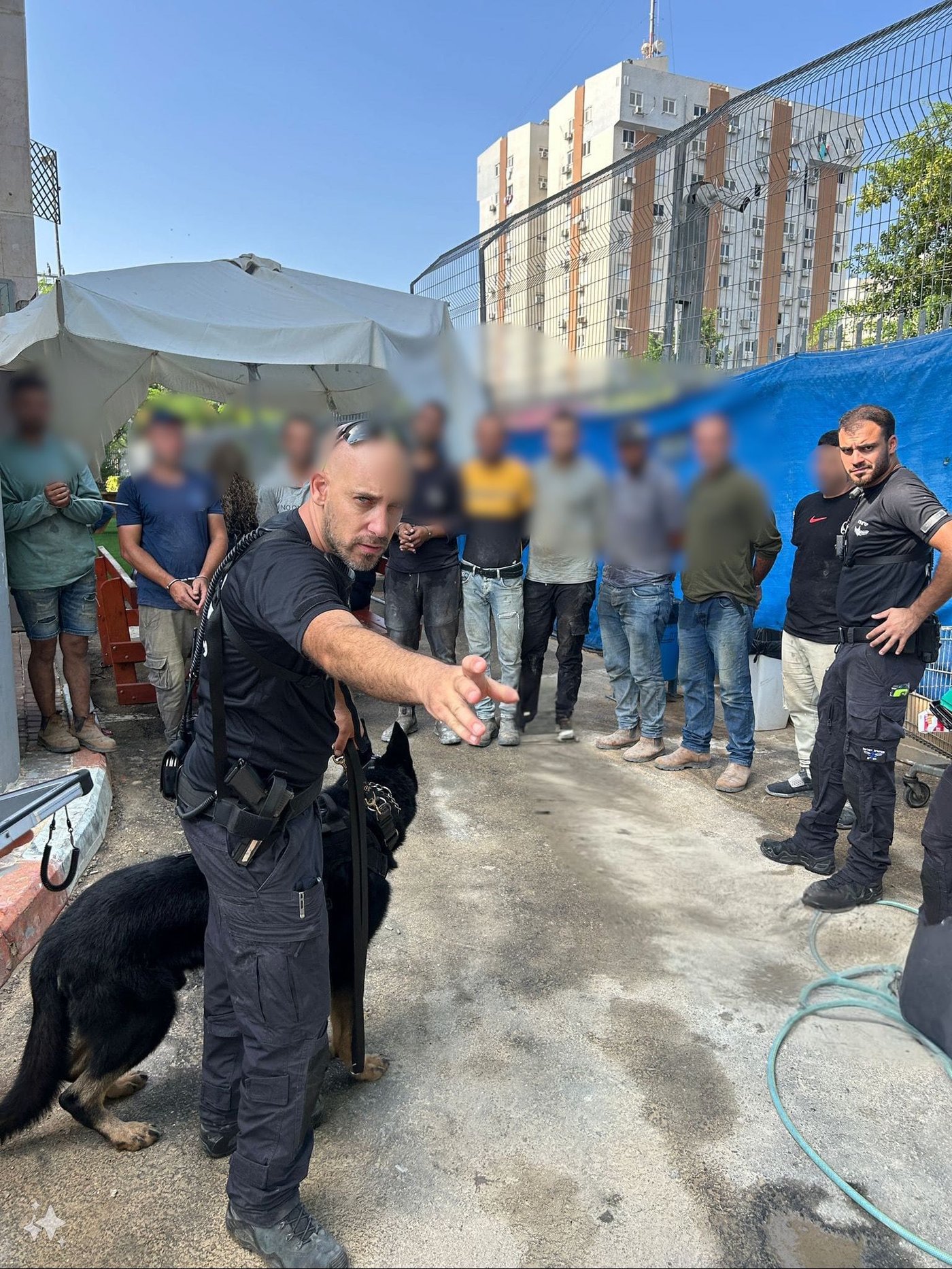 מבצע רחב: 43 שוהים בלתי חוקיים נעצרו בגוש דן