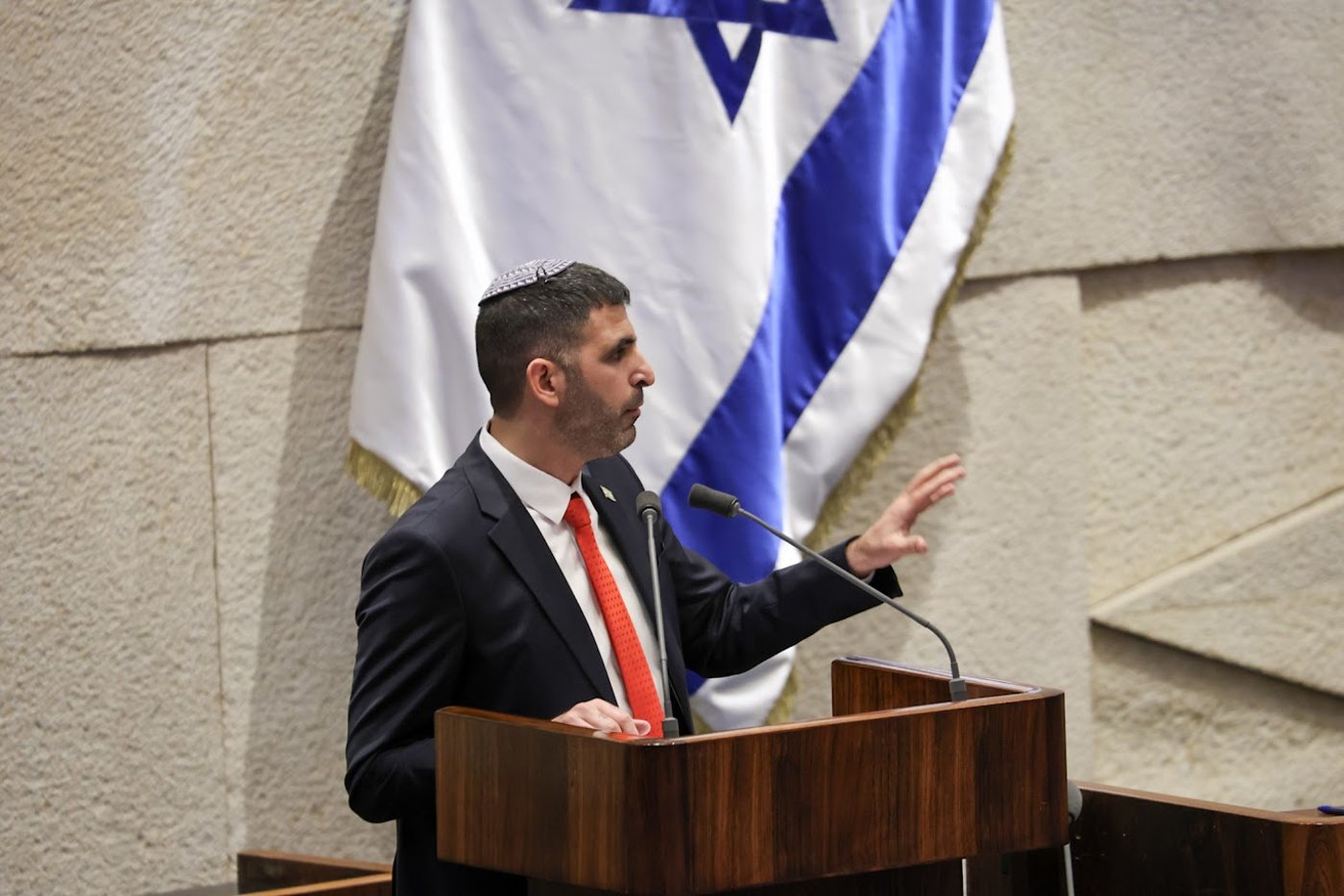 החוק לסגירת התאגיד אושר בקריאה טרומית