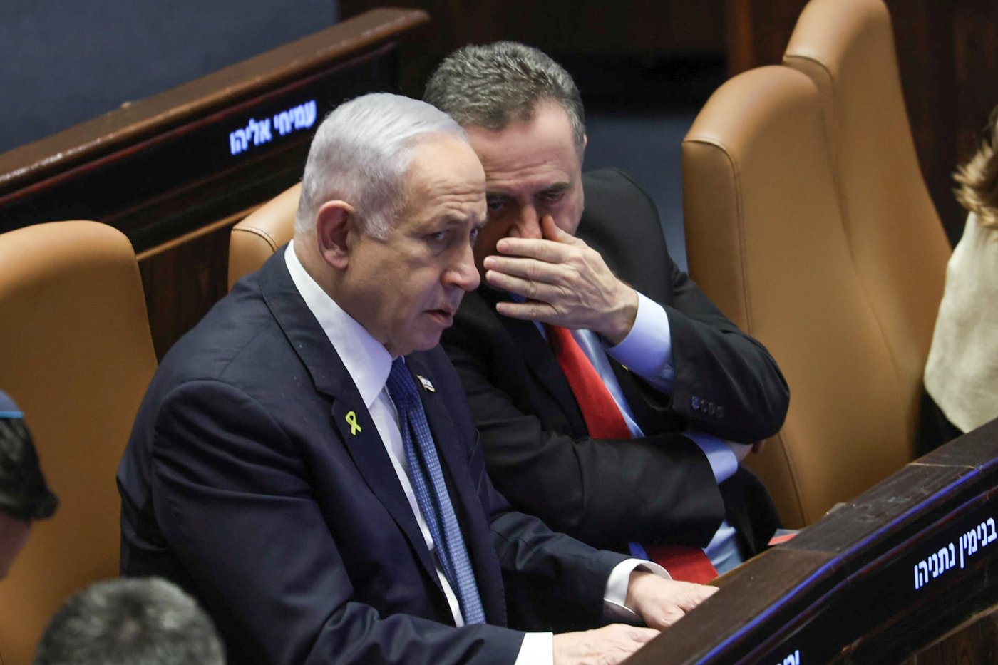 נתניהו וכ"ץ במהלך ההצבעה על התקציב