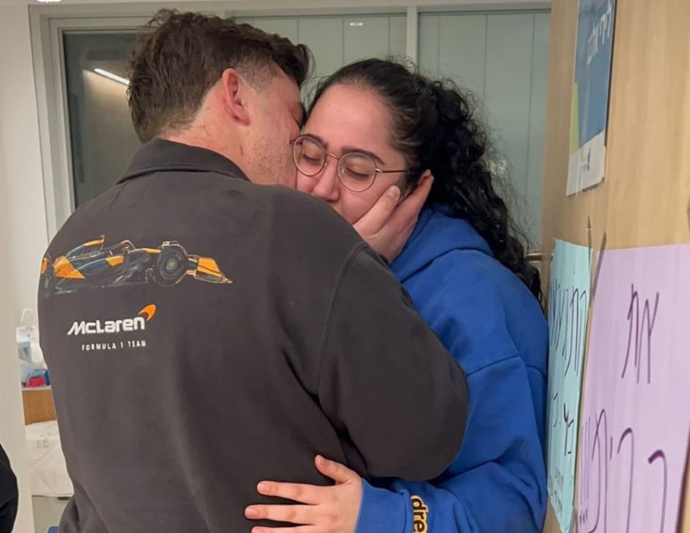 ההחלטה המצמררת של החטופה ששוחררה לירי אלבג